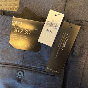 Banana Republic Men's Dress Pants in Dark Navy